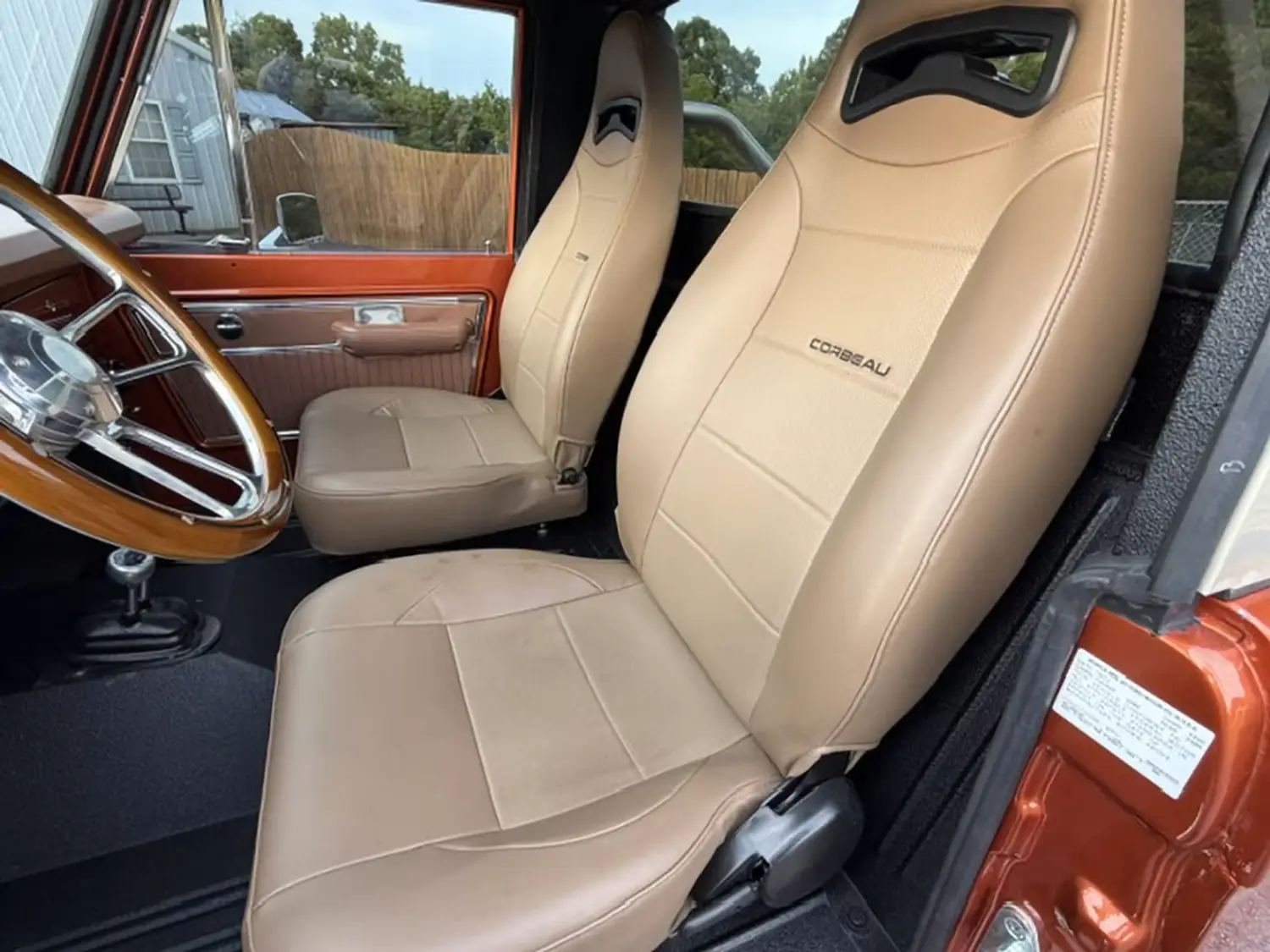 1974 Ford Bronco - Photo 10