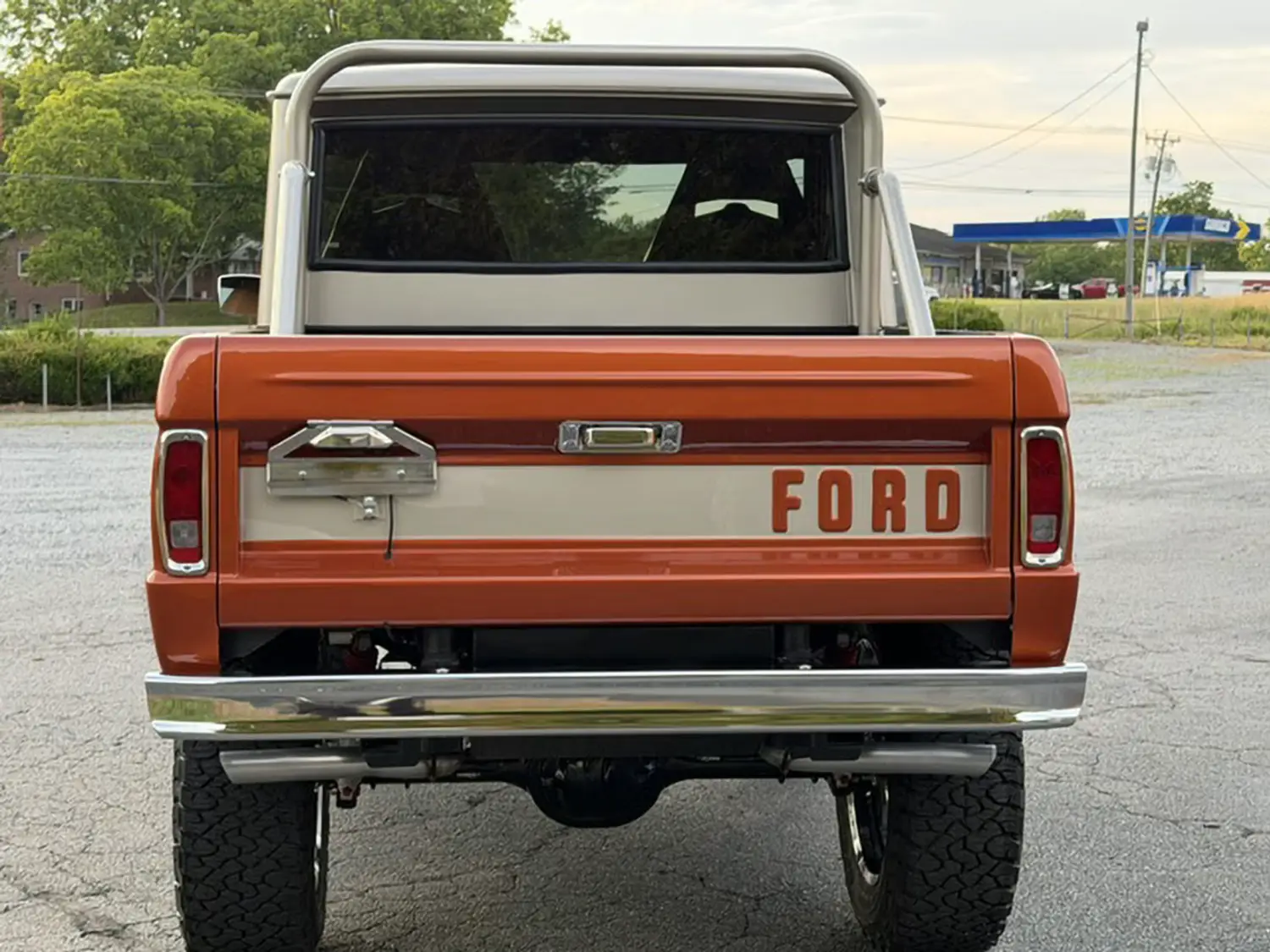 1974 Ford Bronco - Photo 7