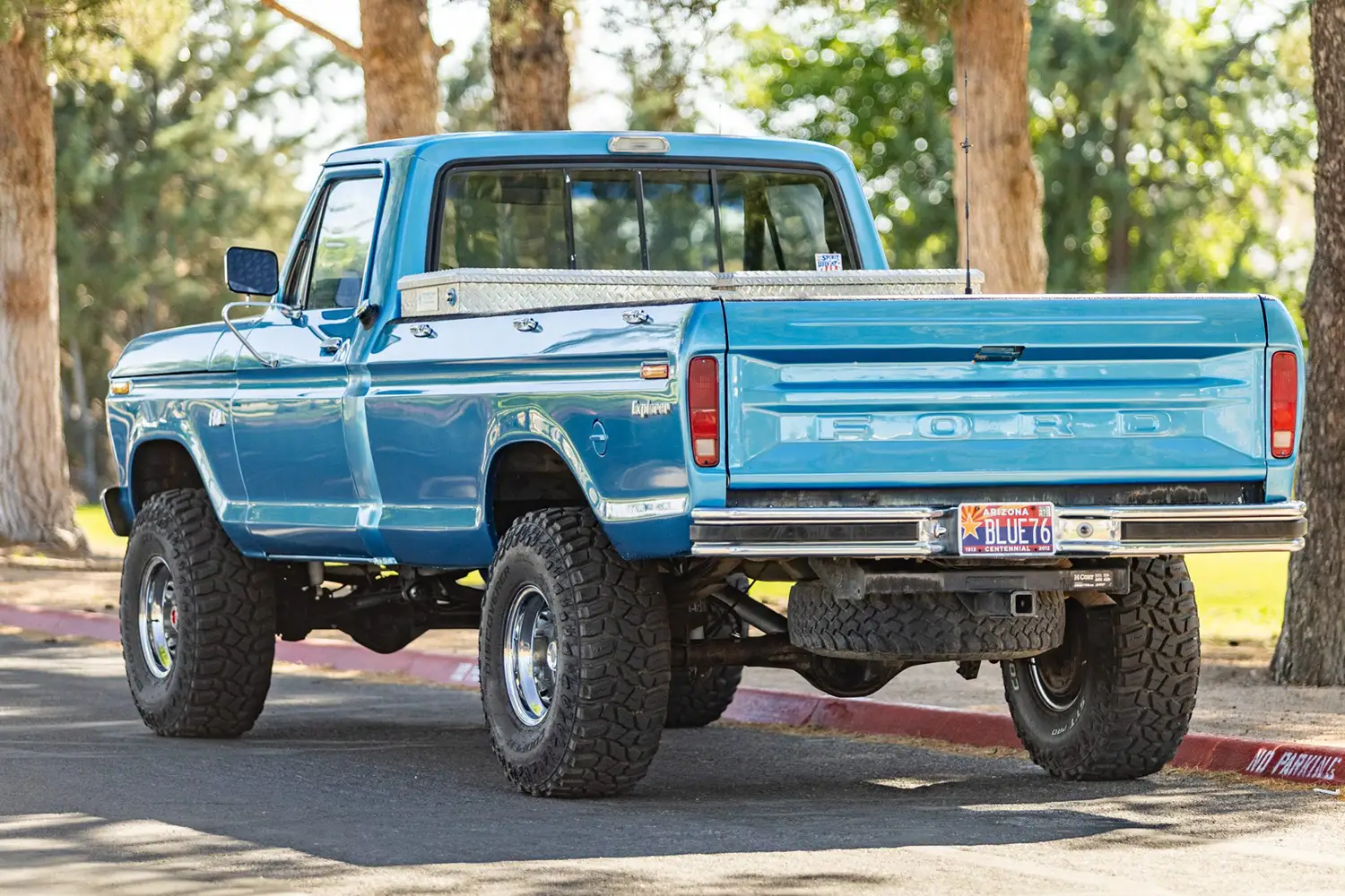 1976 Ford F-150 Custom - Photo 2