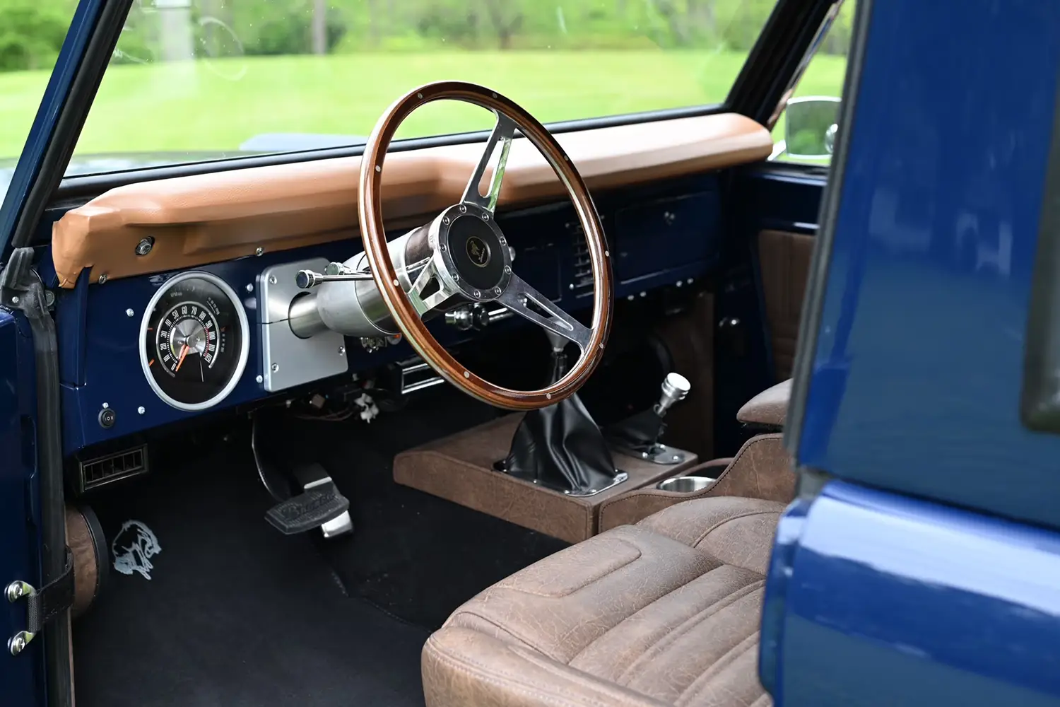 1977 Ford Bronco - Photo 11
