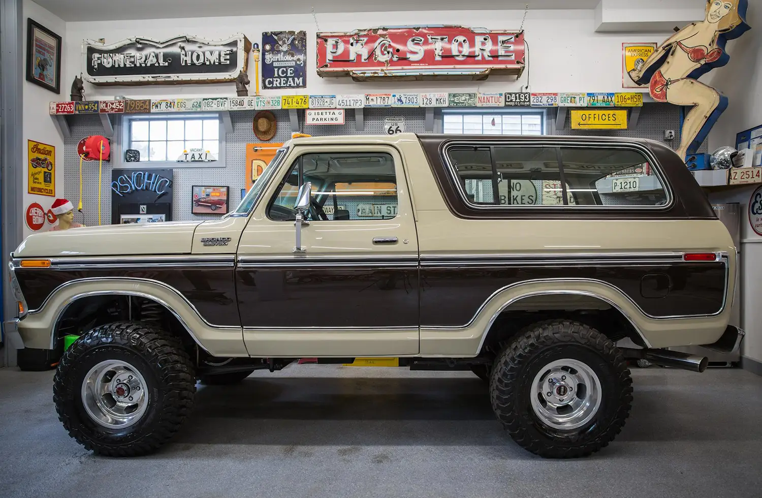 1978 Ford Bronco Custom - Photo 8
