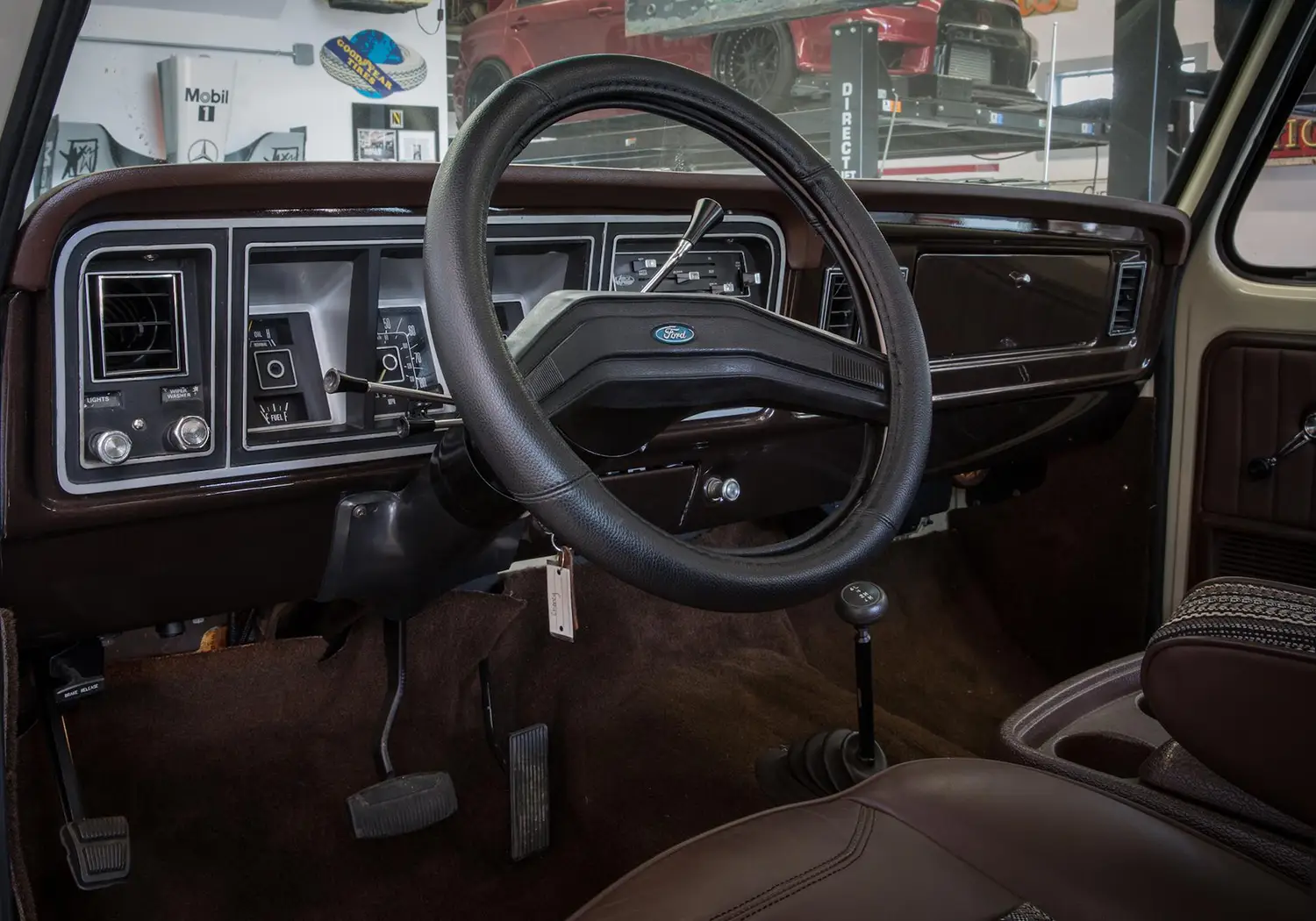 1978 Ford Bronco Custom - Photo 10