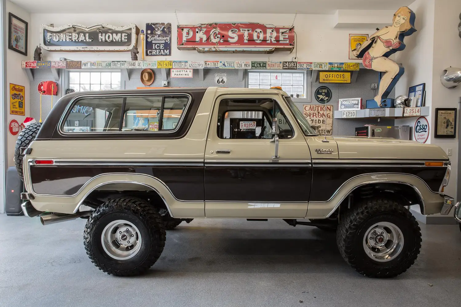 1978 Ford Bronco Custom - Photo 11