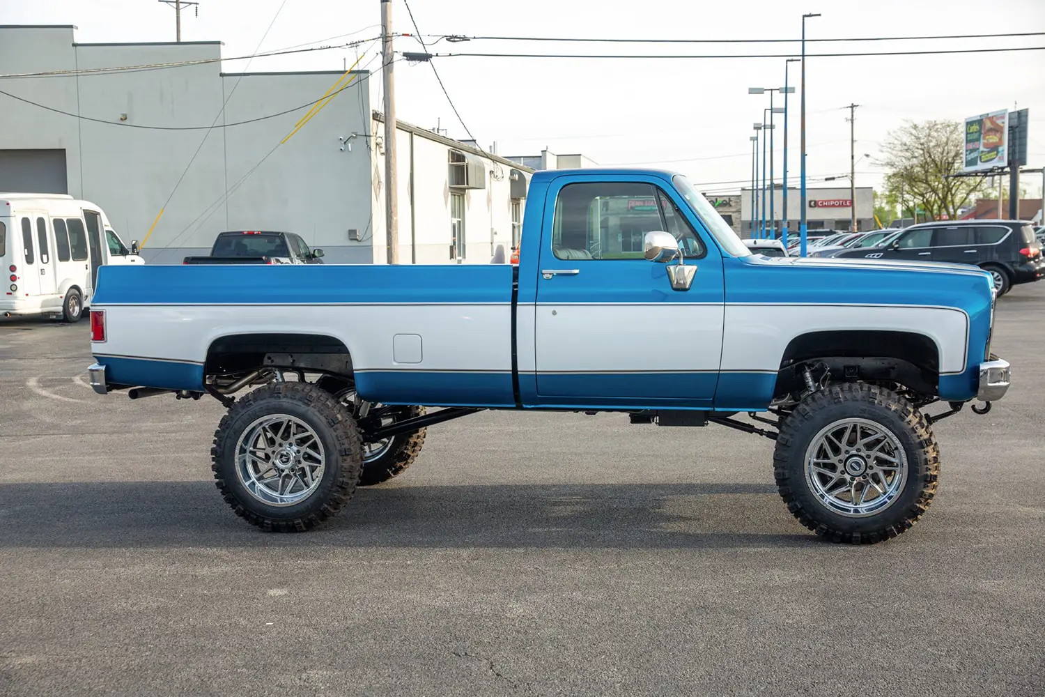 1979 Chevrolet K30 4×4 - Photo 2