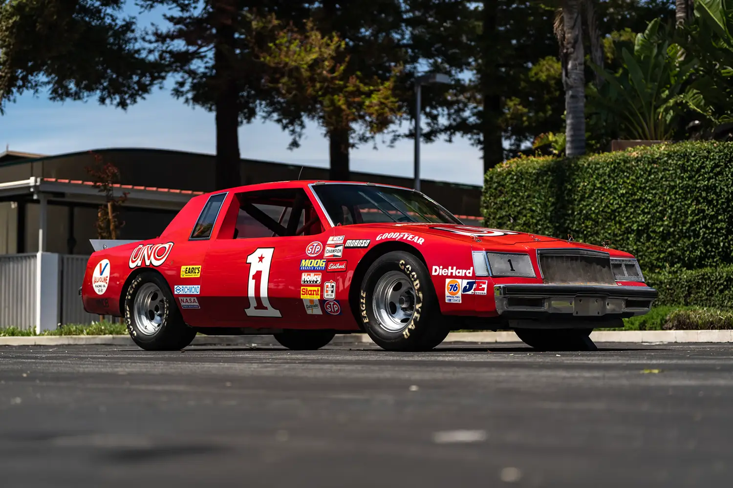 1981 Buick Regal NASCAR Stock Car - Photo 1