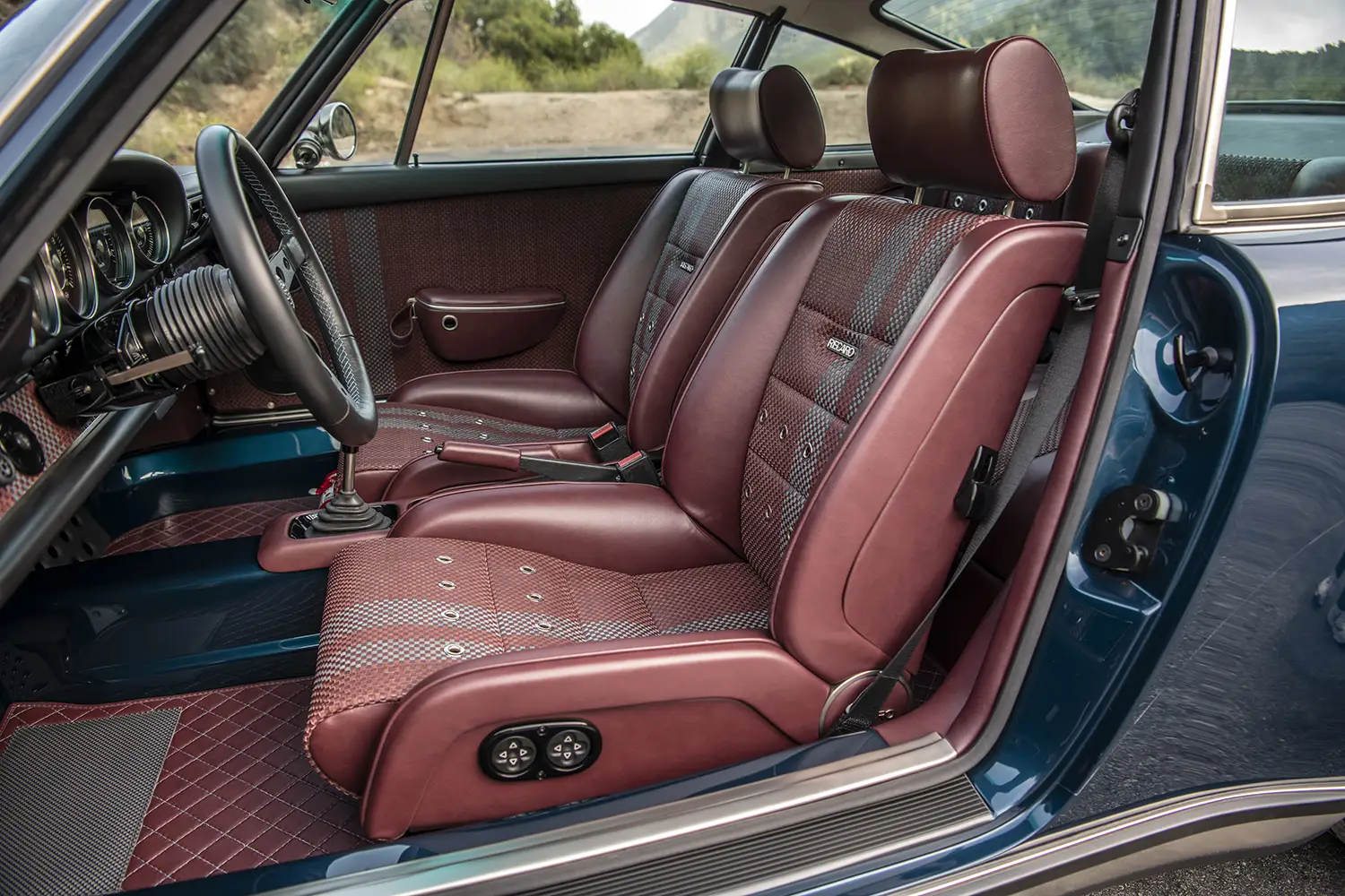 1989 Porsche 911 Reimagined by Singer - Photo 4