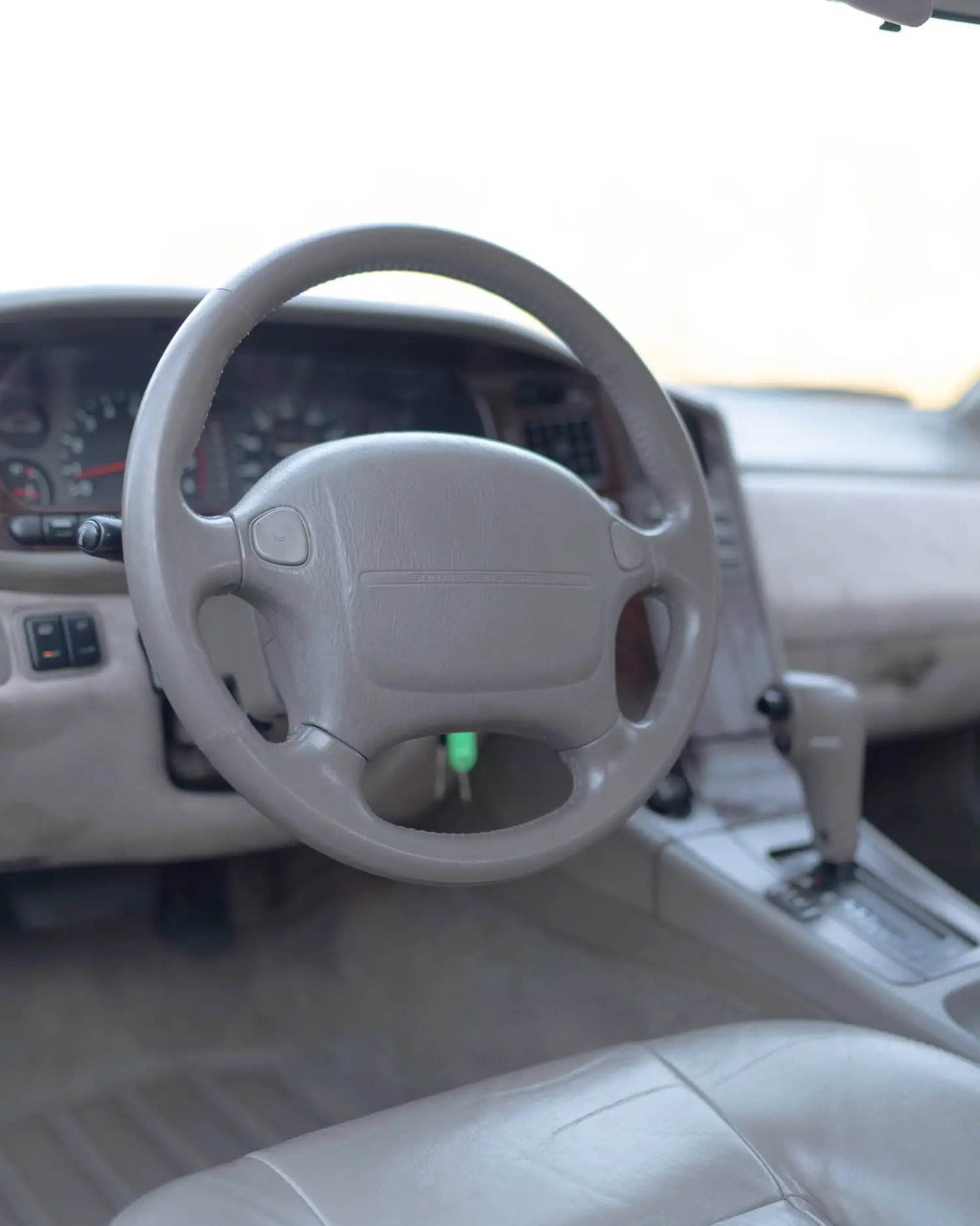 1997 Subaru SVX LSi - Photo 10