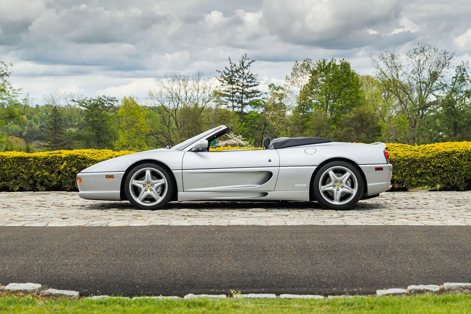 1999 Ferrari F355 Spider - Photo 2