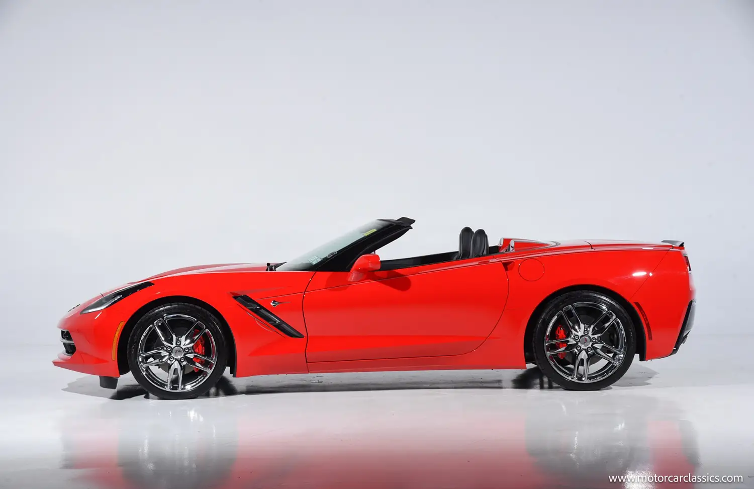 2019 Chevrolet Corvette Stingray - Photo 2
