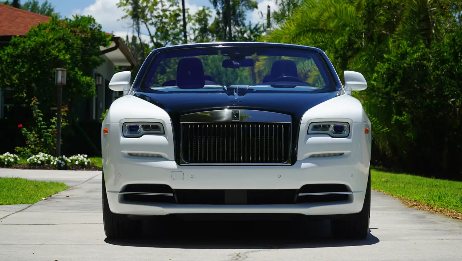 2019 Rolls-Royce Dawn - Photo 3