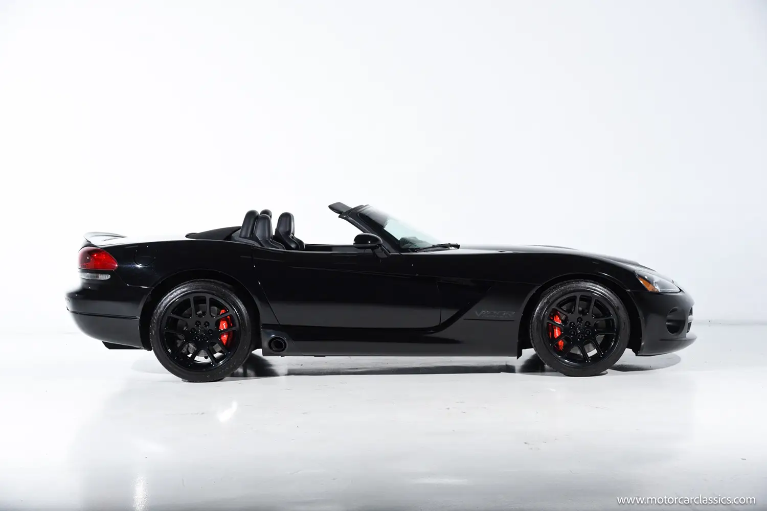 2004 Dodge Viper SRT-10 - Photo 2