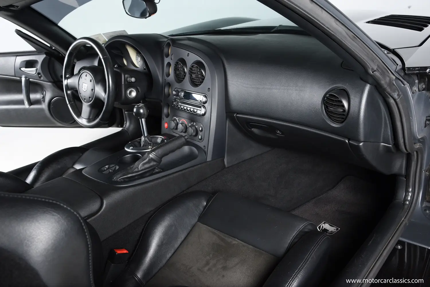 2004 Dodge Viper SRT-10 - Photo 9