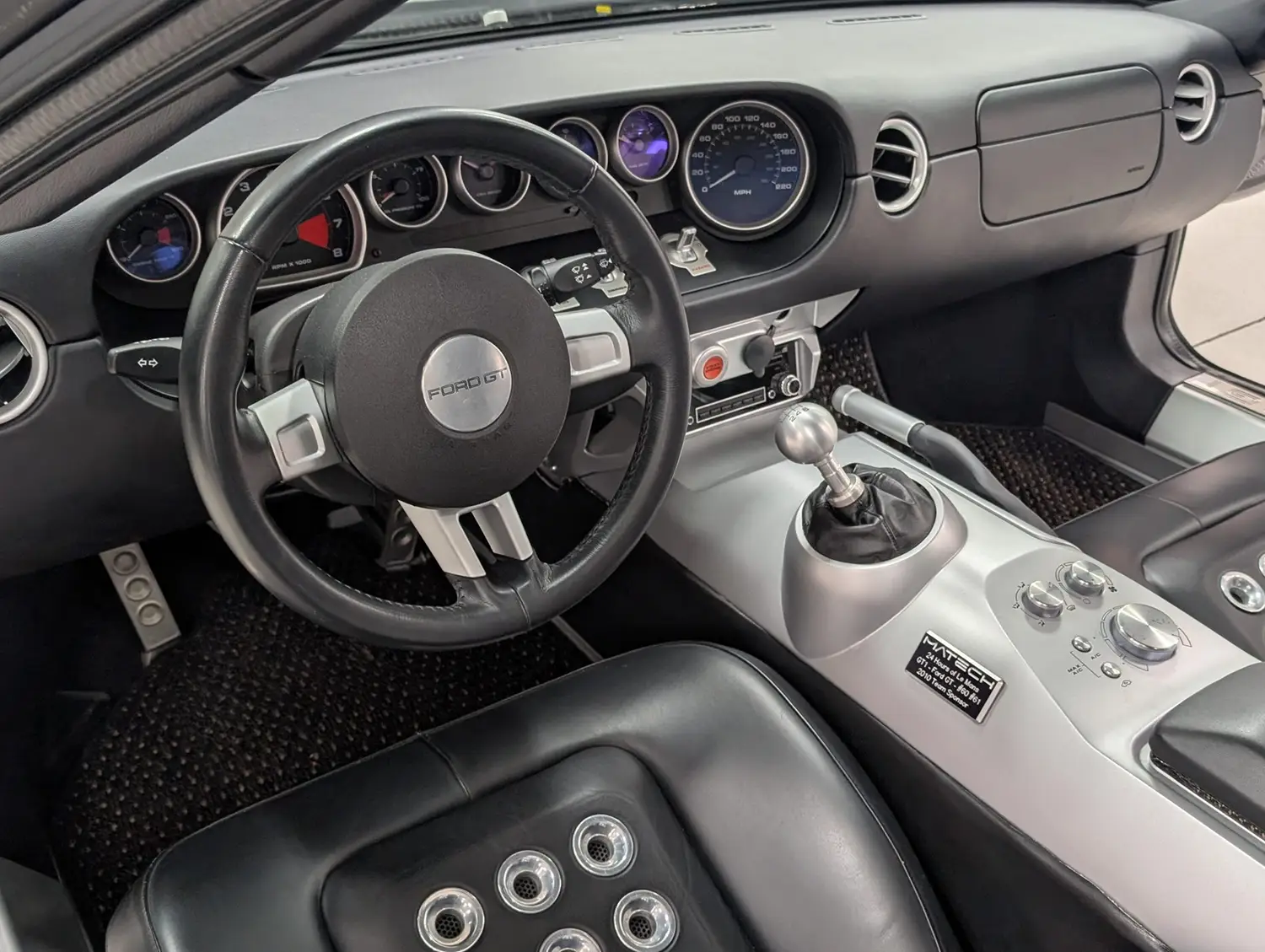 2006 Ford GT - Photo 8