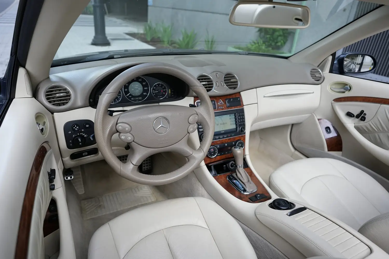 2008 Mercedes-Benz CLK550 Cabriolet - Photo 4