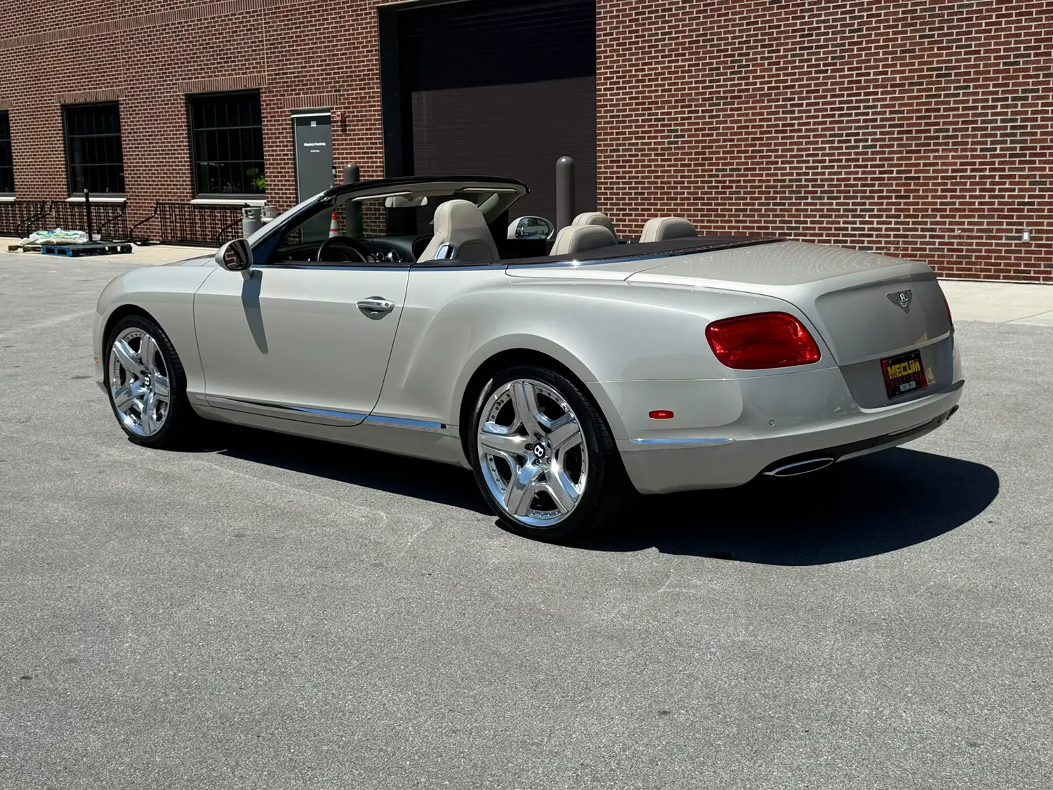2013 Bentley Continental GTC Convertible - Photo 2