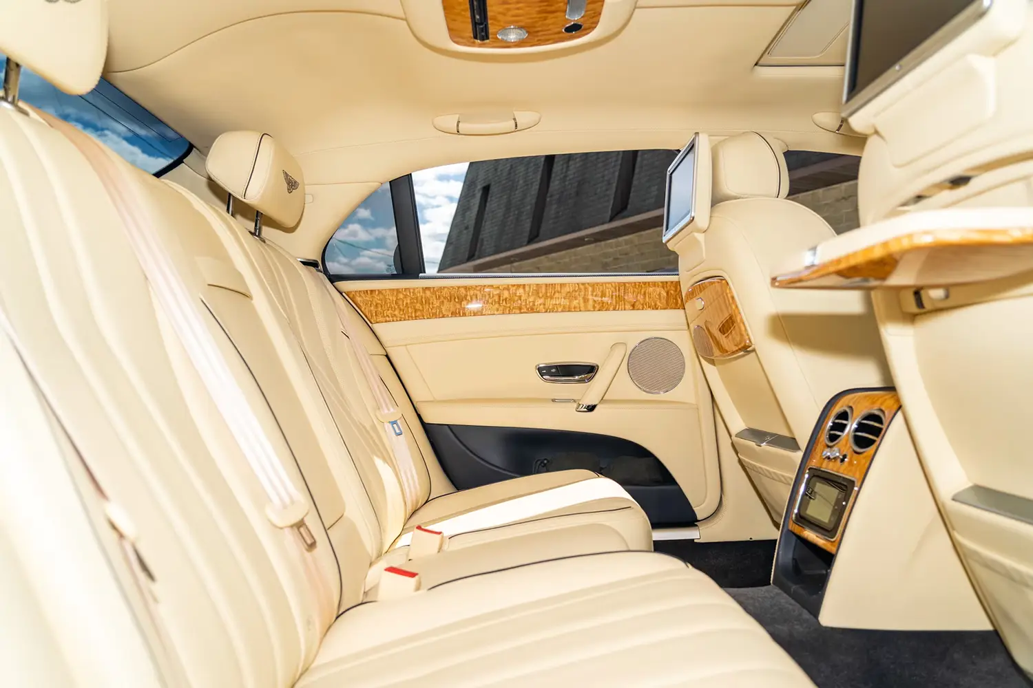 2014 Bentley Flying Spur - Photo 8