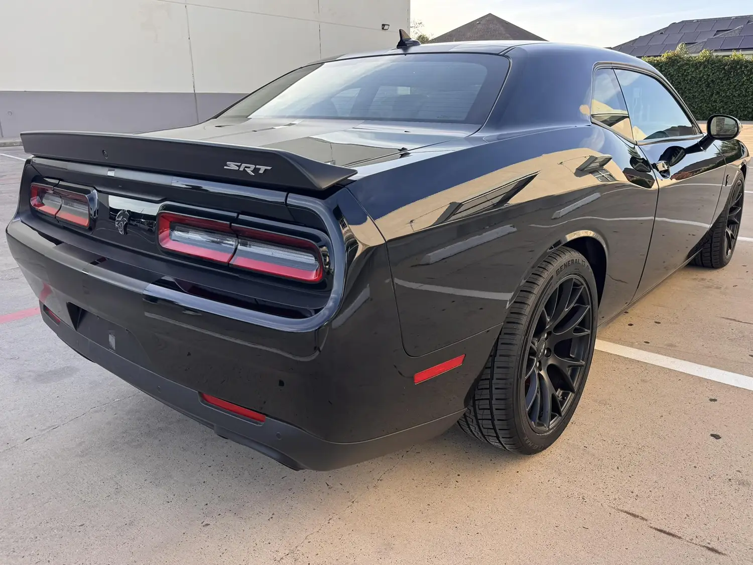2016 Dodge Challenger SRT Hellcat - Photo 3