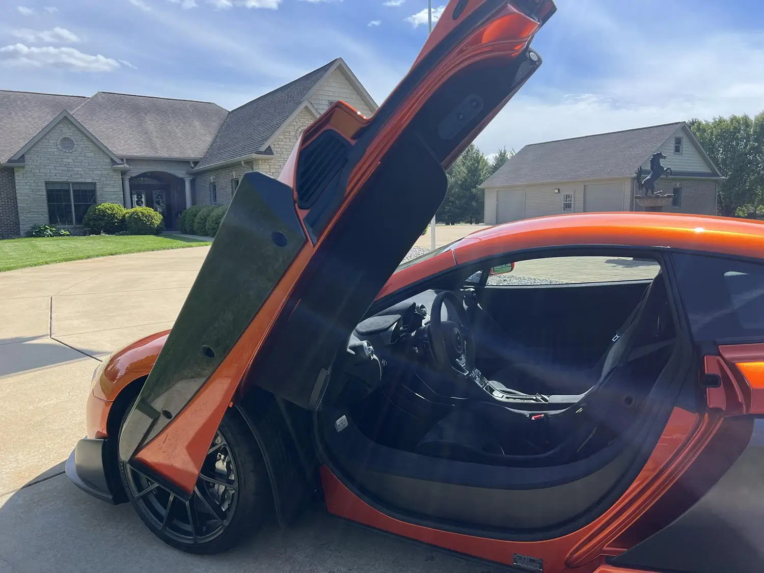 2016 McLaren 675LT Coupe - Photo 6