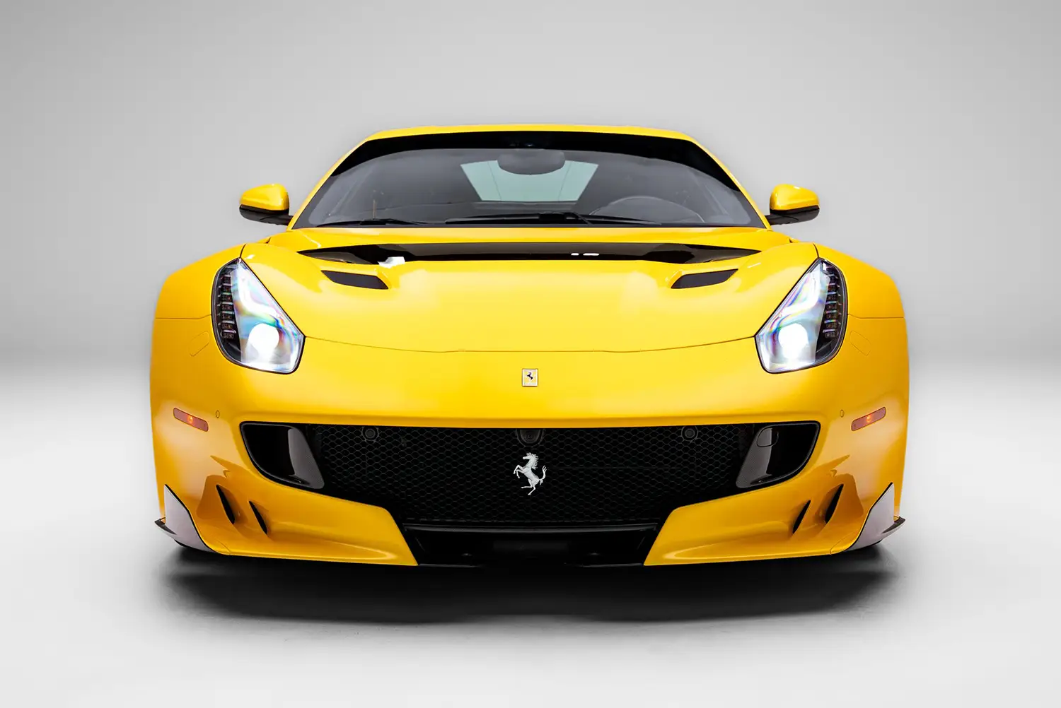 2017 Ferrari F12tdf - Photo 2