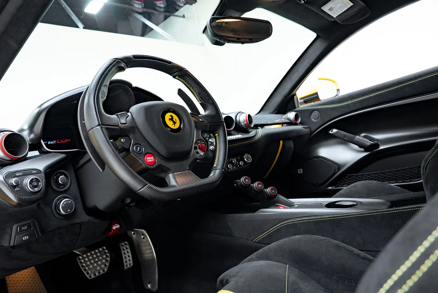 2017 Ferrari F12tdf - Photo 9