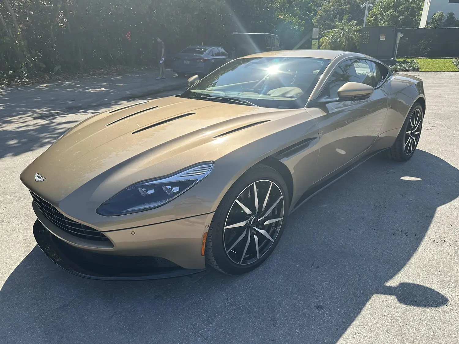 2018 Aston Martin DB11 - Photo 12