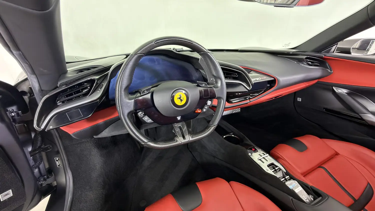 2022 Ferrari SF90 Spider 2022 Ferrari SF90 Spider - Photo 11