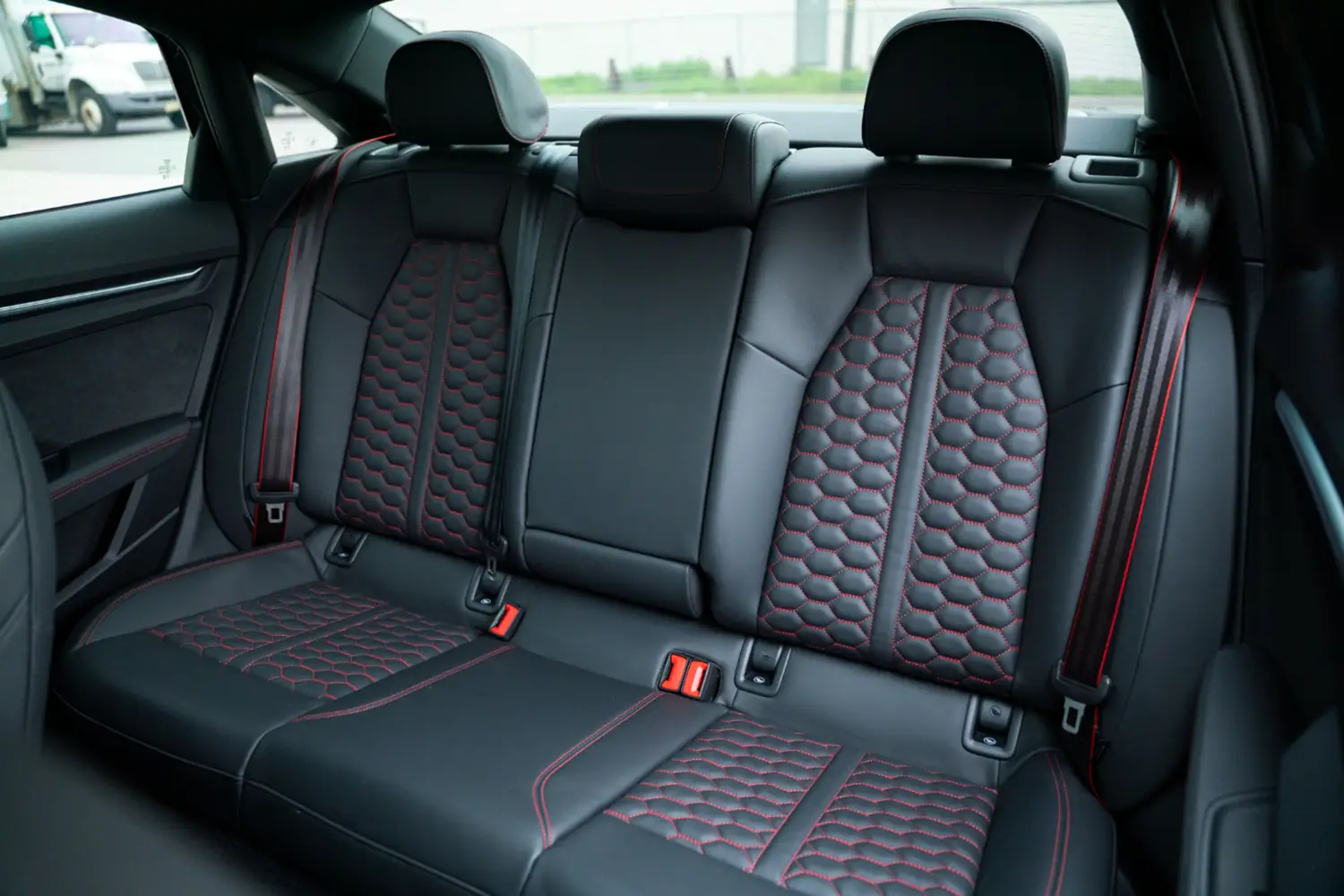 2024 Audi RS3 - Photo 8