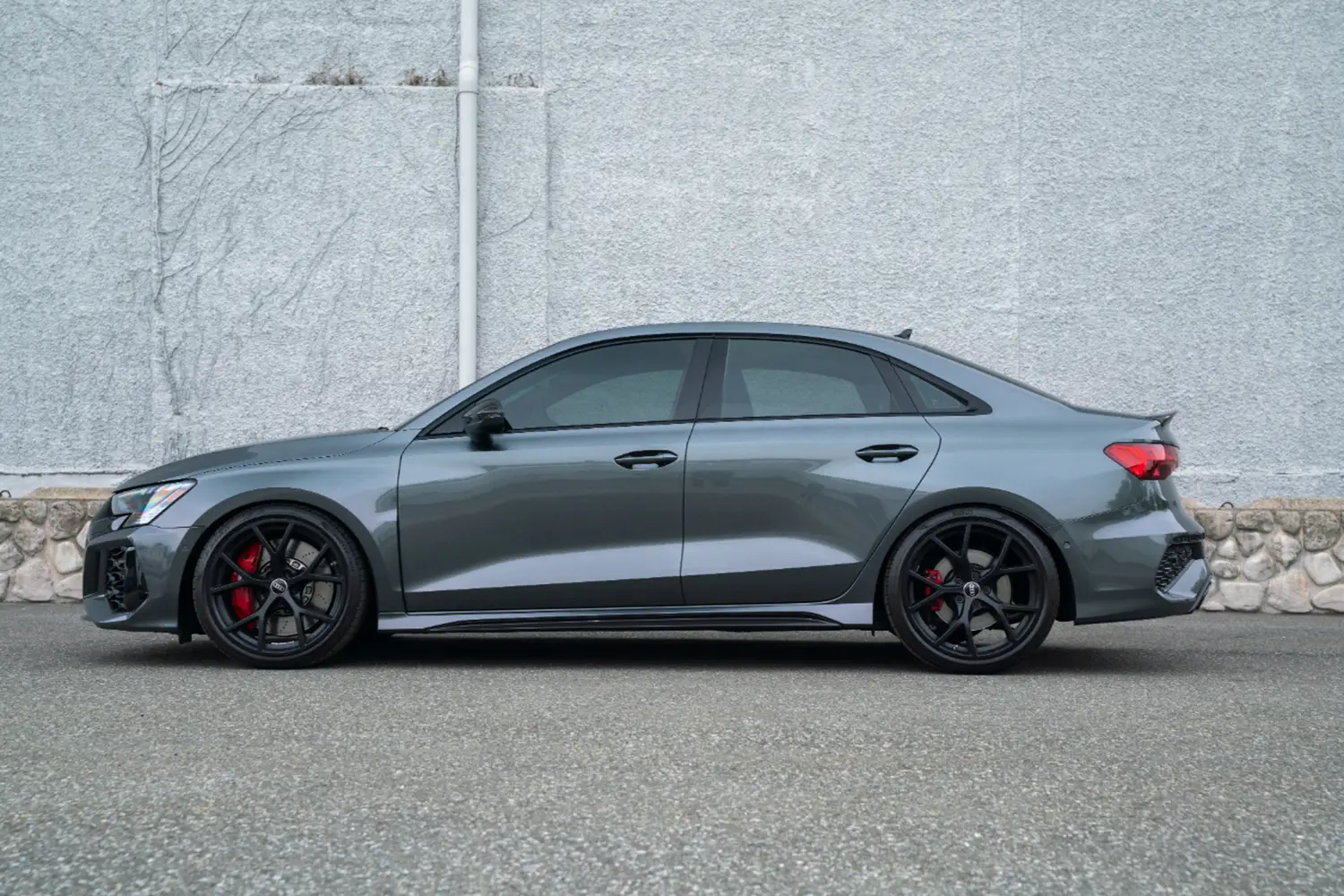 2024 Audi RS3 - Photo 2