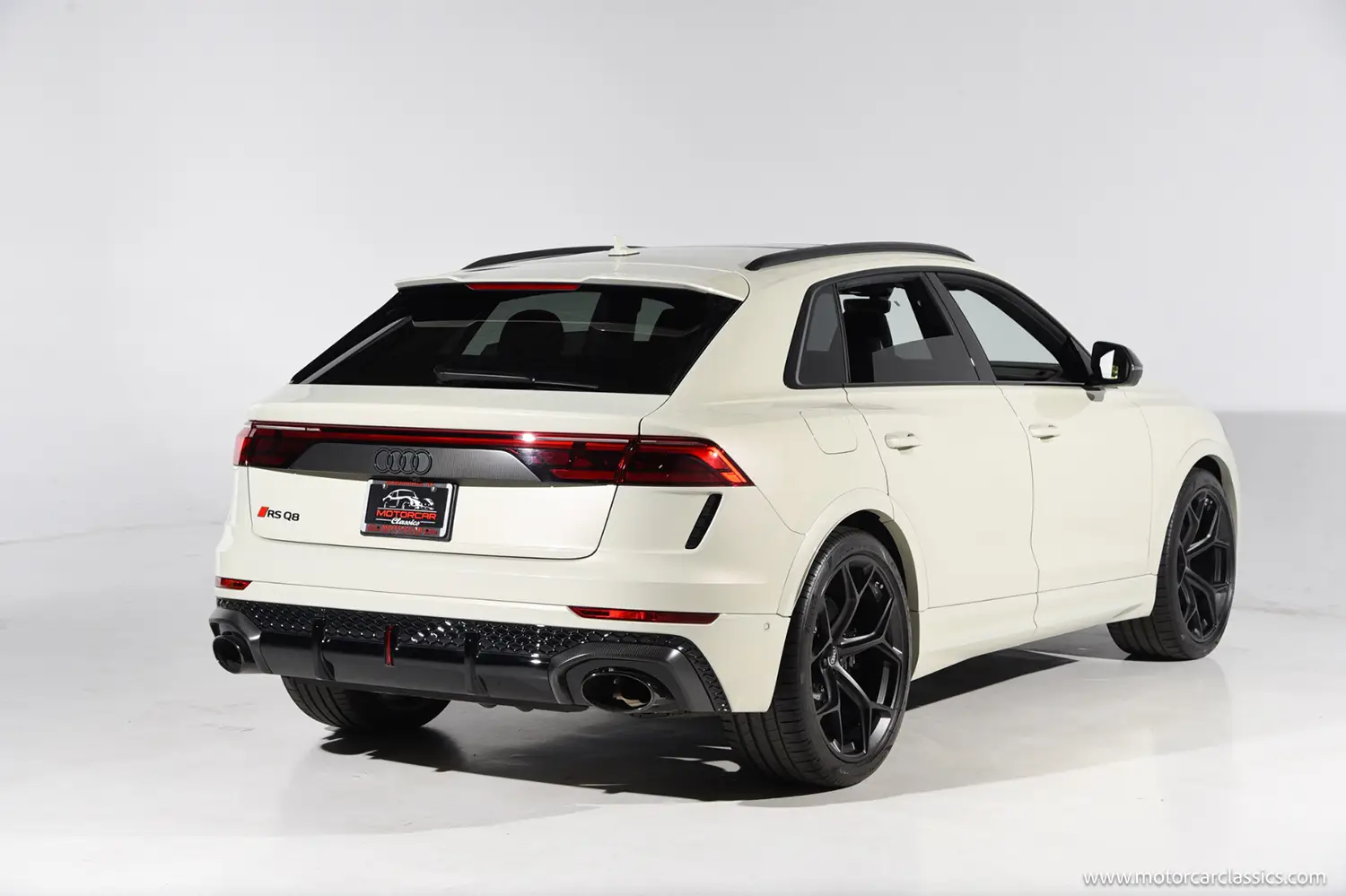 2025 Audi RS Q8 performance - Photo 3