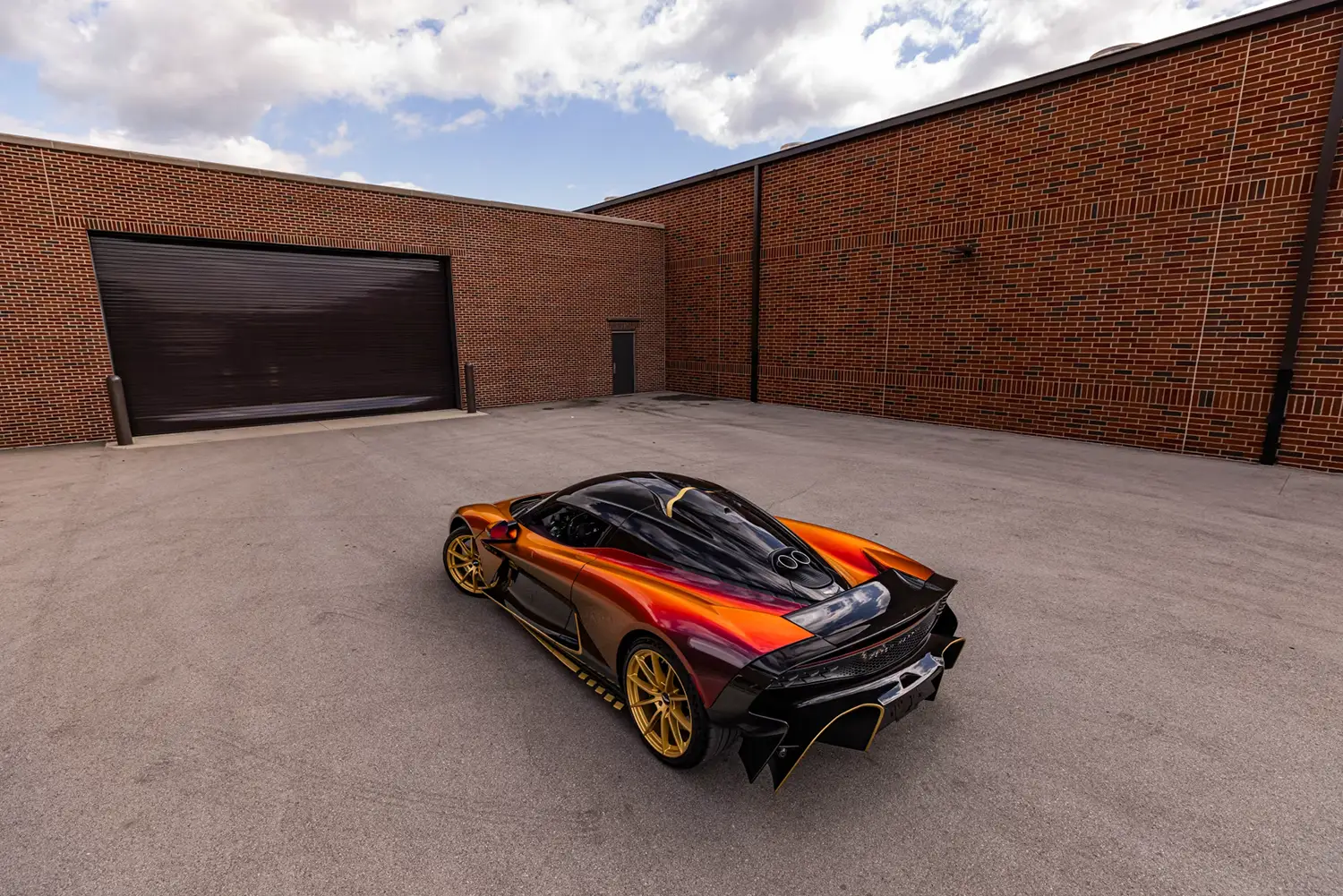 2026 Aston Martin Valhalla - Photo 3