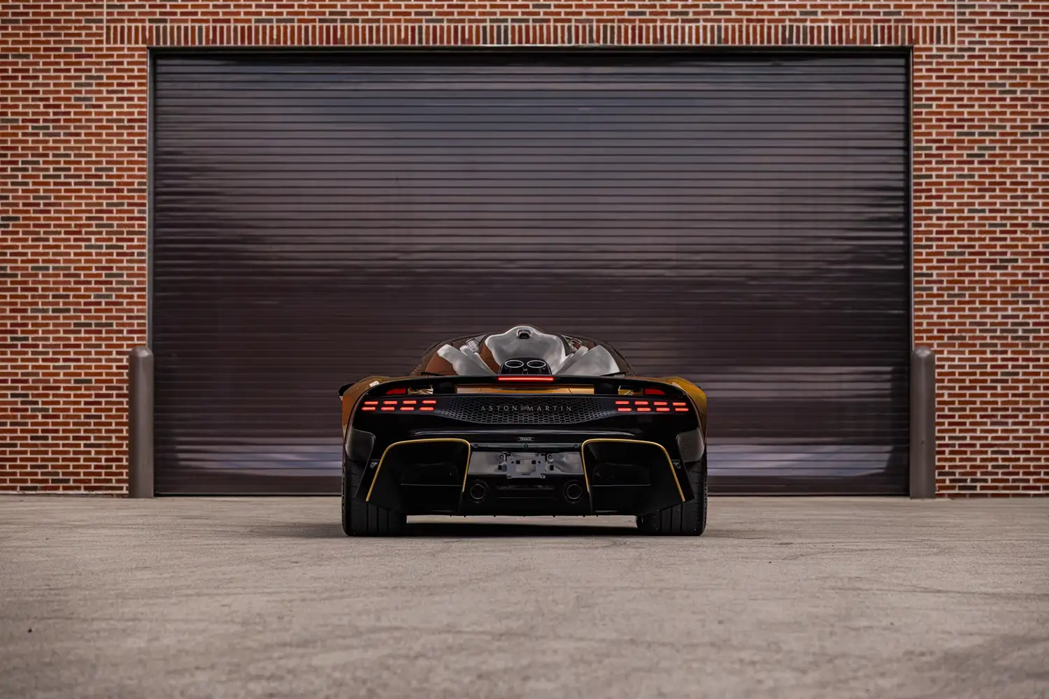 2026 Aston Martin Valhalla - Photo 16