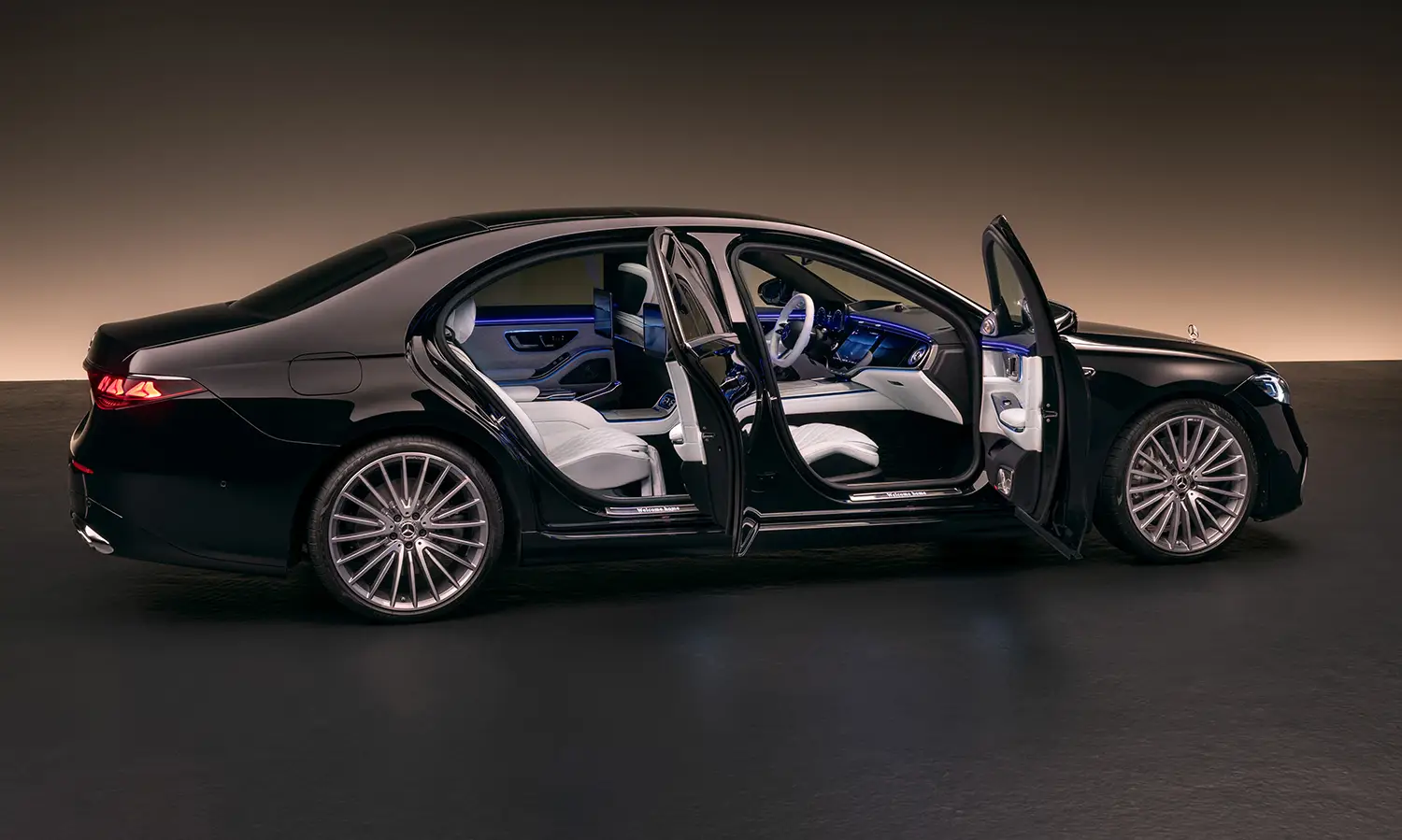 2027 Mercedes-Benz S-Class - Photo 22