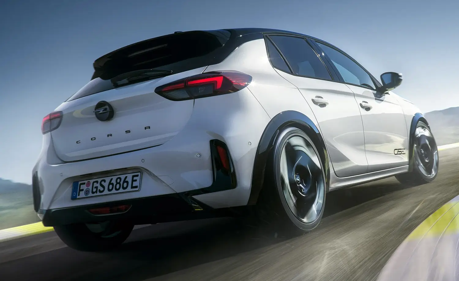 2027 Opel Corsa GSE - Photo 2