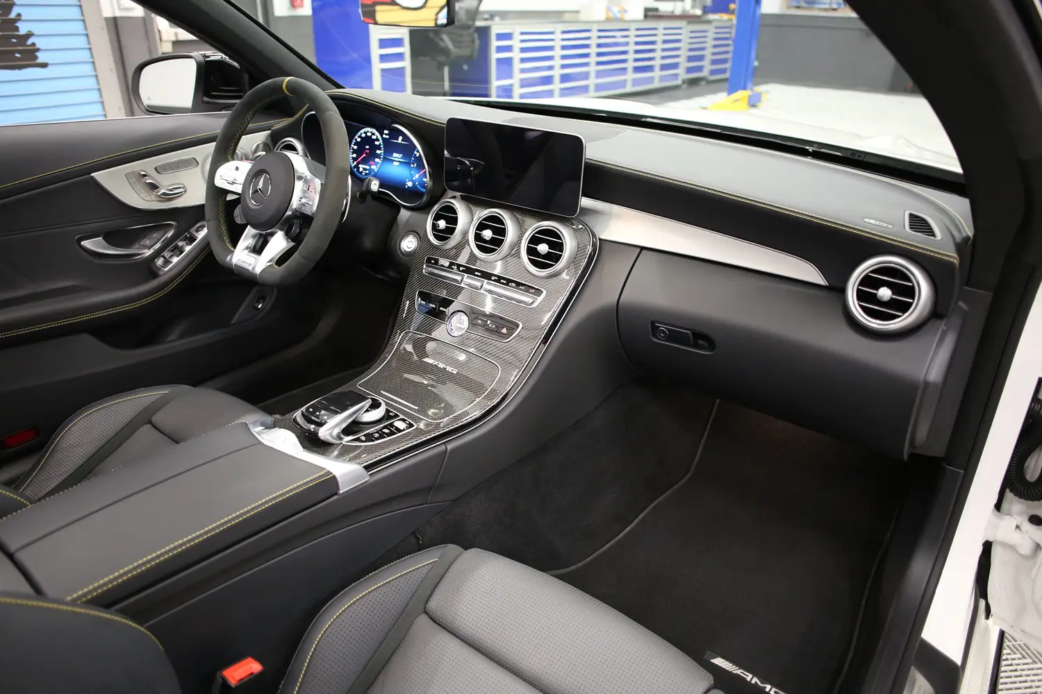 2023 Mercedes-AMG C63 S - Photo 4