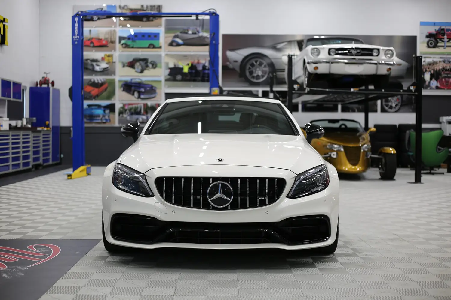 2023 Mercedes-AMG C63 S - Photo 2