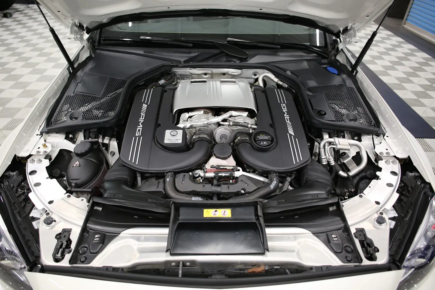 2023 Mercedes-AMG C63 S - Photo 5