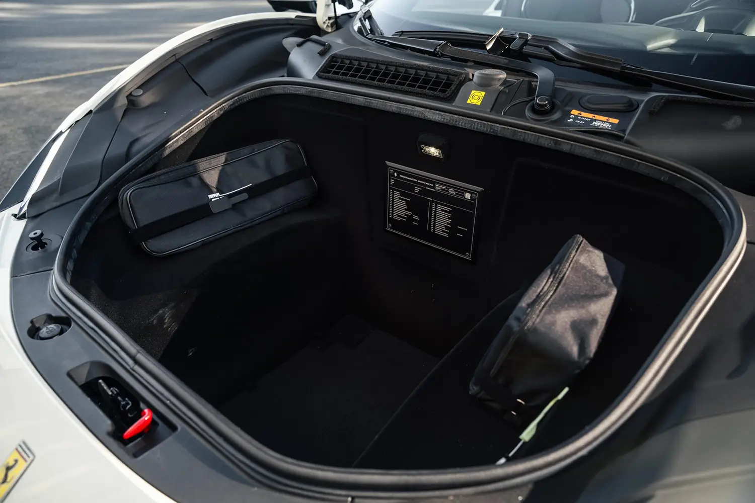2024 Ferrari 296 GTB - Photo 8