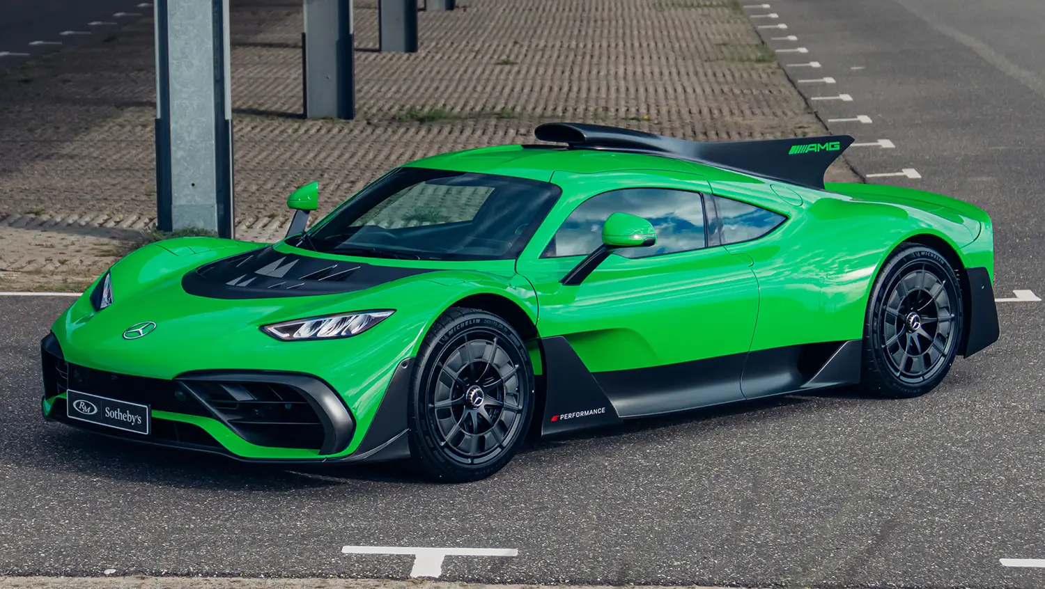 2024 Mercedes-AMG ONE - Photo 2