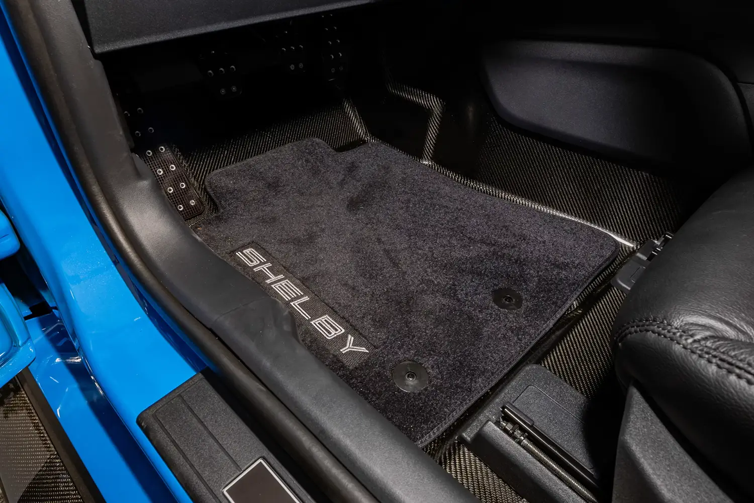 2026 Ford Shelby GT350/TA - Photo 8