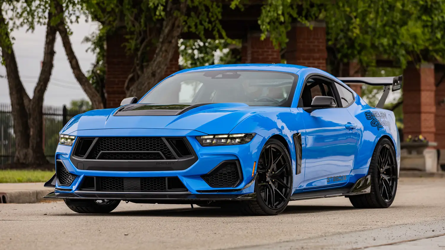 2026 Ford Shelby GT350/TA - Photo 6