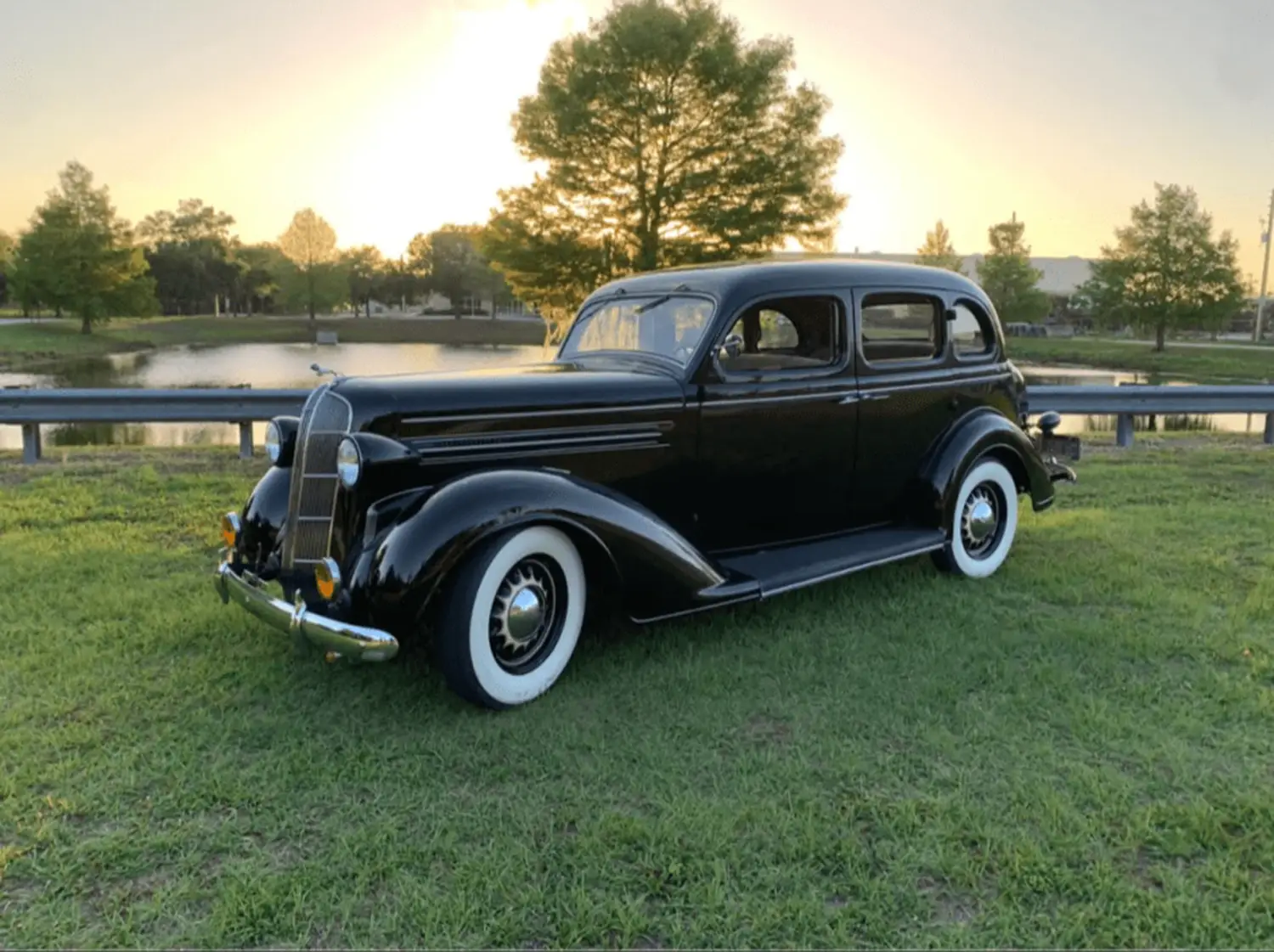1936 Dodge D2 Touring Sedan - Photo 6