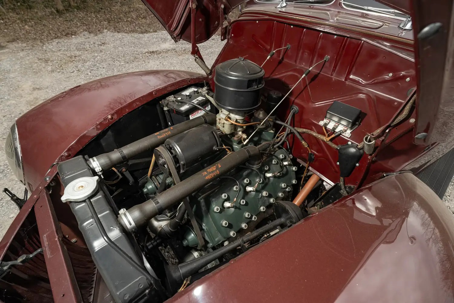 1939 Ford Deluxe Convertible Coupe - Photo 5