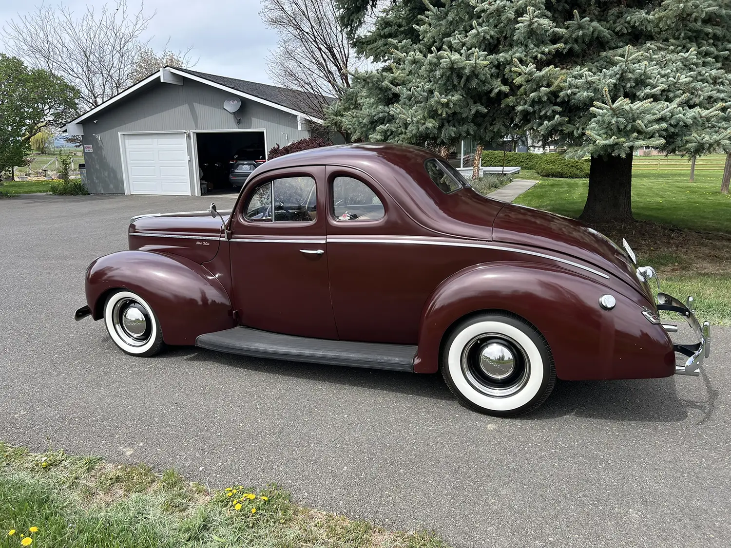 1940 Ford Deluxe - Photo 2