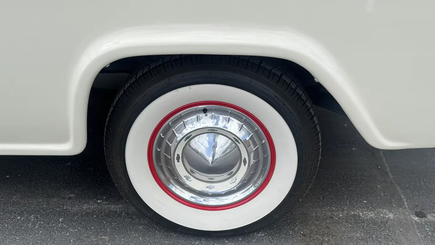 1955 Chevrolet Cameo Pickup - Photo 6