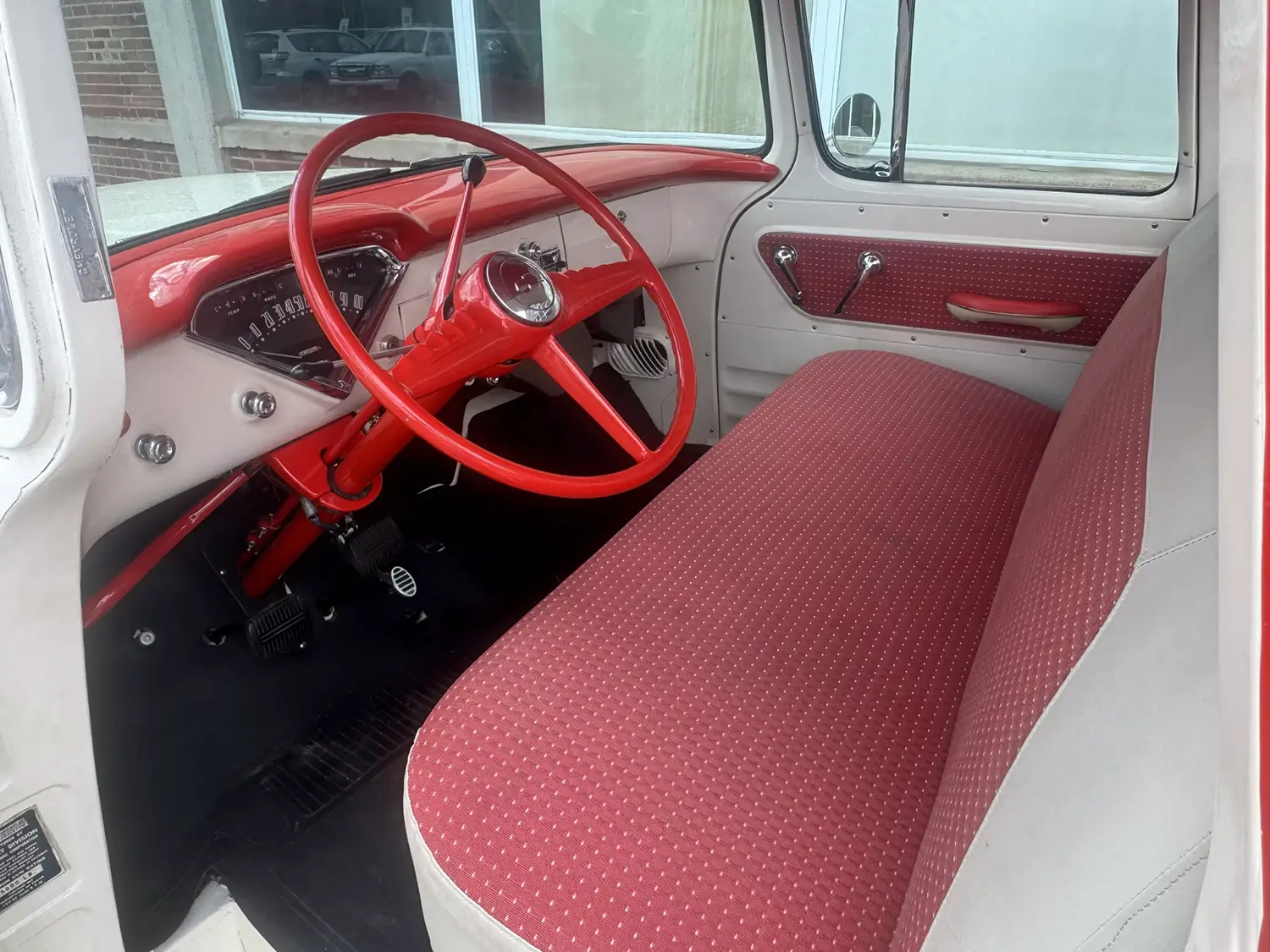 1955 Chevrolet Cameo Pickup - Photo 4