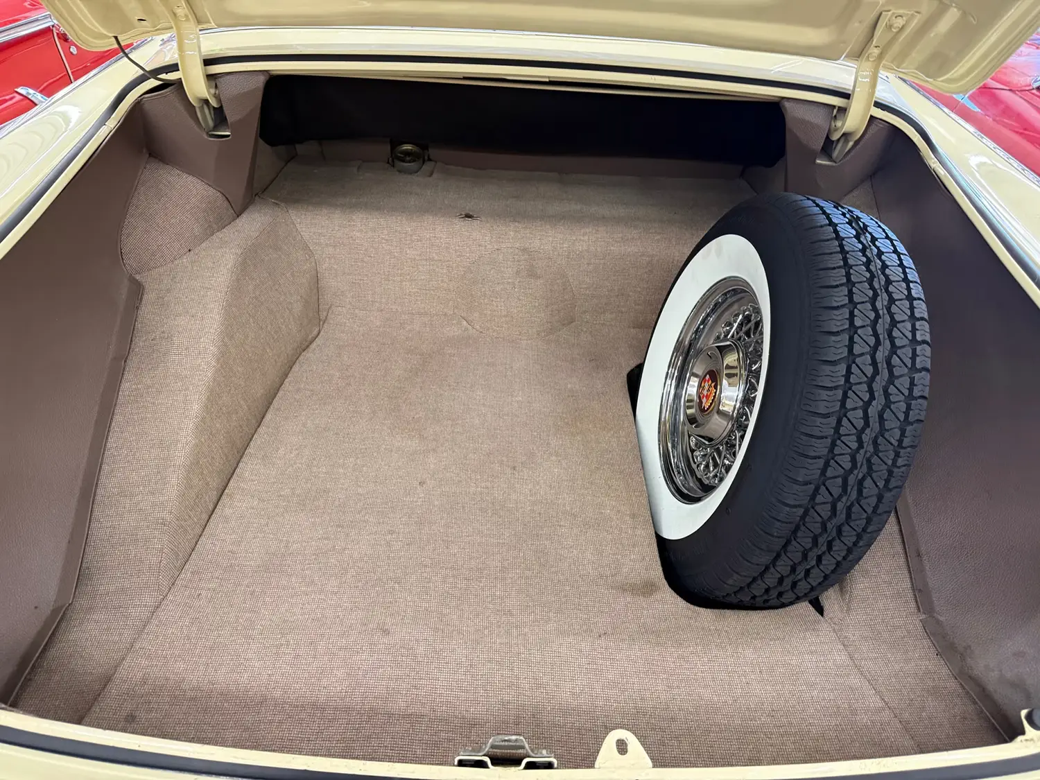 1956 Cadillac Eldorado Biarritz Convertible - Photo 9