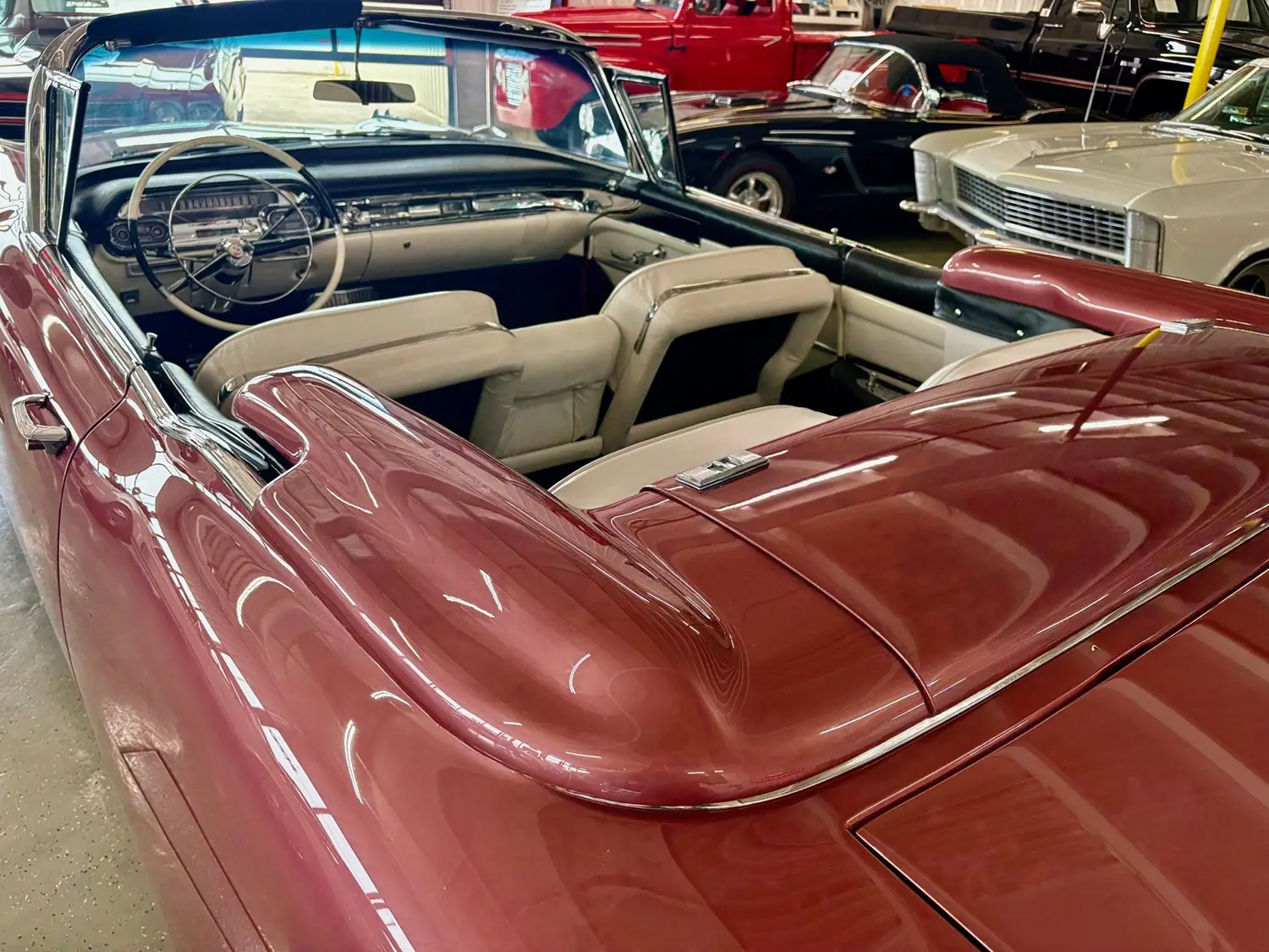 1957 Cadillac Eldorado Biarritz - Photo 9