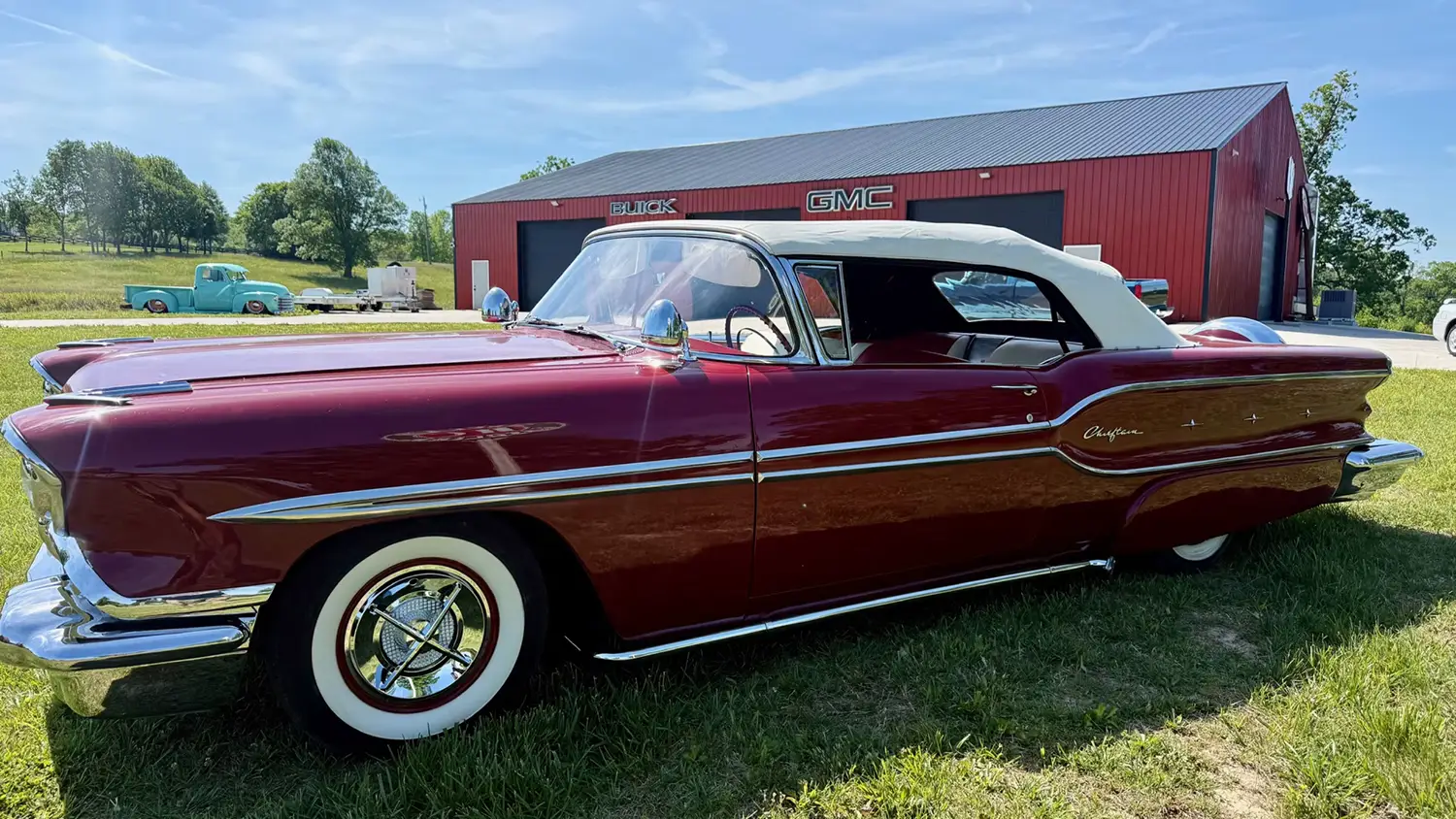 1958 Pontiac Chieftain Convertible - Photo 9