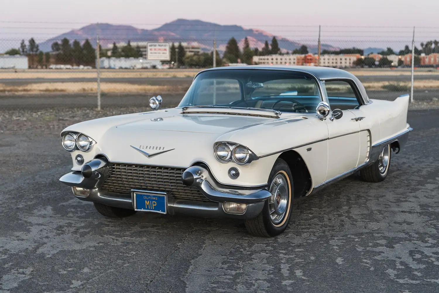 1957 Cadillac Eldorado Brougham - Photo 11