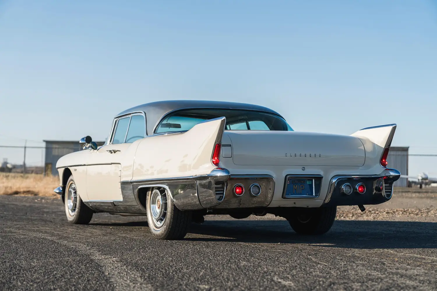 1957 Cadillac Eldorado Brougham - Photo 3